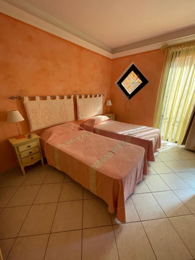 B&B Le Farfalle Palau Εξωτερικό φωτογραφία