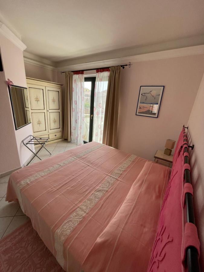 B&B Le Farfalle Palau Εξωτερικό φωτογραφία